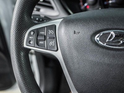 LADA Vesta SW 1.6 MT (106 л.с.)