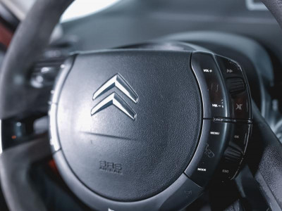 Citroen C4 Picasso 1.8 MT (125 л.с.)