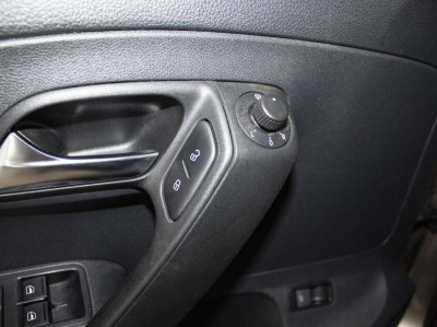 Volkswagen Polo 1.6 MPI AT (110 л. с.)