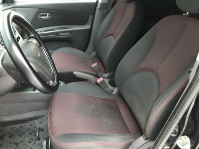 Kia Rio 1.4 MT (97 л. с.)