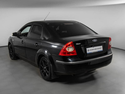 Ford Focus 1.6 MT (116 л. с.)