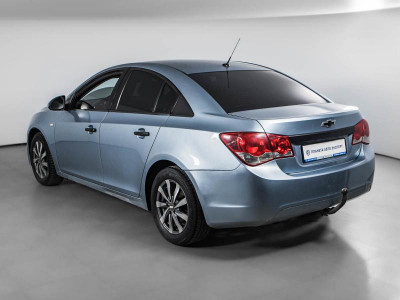 Chevrolet Cruze 1.6 MT (113 л.с.)
