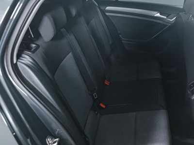 Volkswagen Golf 1.2 AT (105 л.с.)