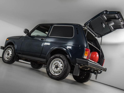 LADA 4x4 3 дв. 1.7 MT 8 кл. (Евро-4) (83 л. с.)