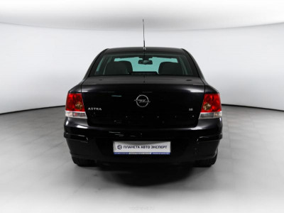 Opel Astra 1.6 MT (103 л.с.)