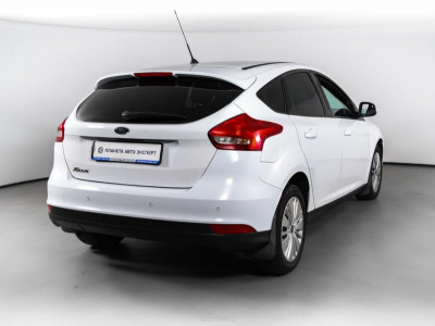 Ford Focus Хетчбэк 1.6 Ti-VCT MT (105 л. с.)