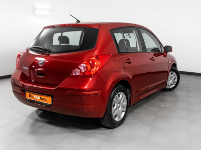 Nissan Tiida 1.6 MT (110 л. с.)