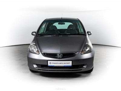 Honda Fit 1.3 CVT (86 л. с.)