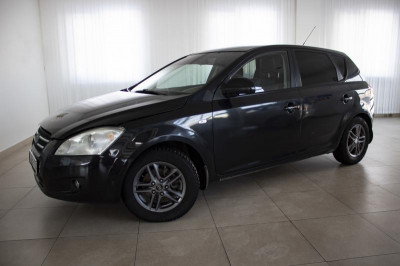 Kia Ceed 1.6 MT (122 л. с.)