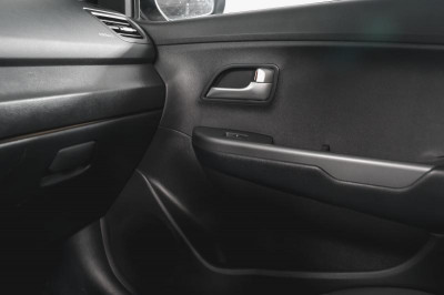 Kia Rio 1.6 AT (123 л. с.)