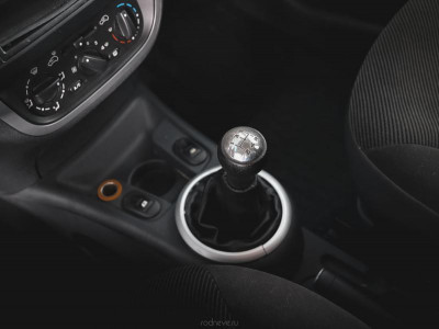 Citroen C3 1.4 MT (75 л.с.)
