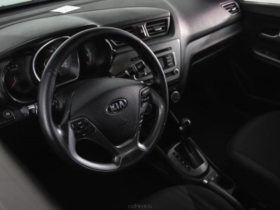 Kia Rio 1.6 AT (123 л. с.)