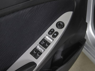 Hyundai Solaris 1.4 MT (107 л. с.)