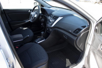 Hyundai Solaris 1.4 AT (107 л. с.)