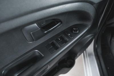 Kia Venga 1.6 MT (125 л. с.)