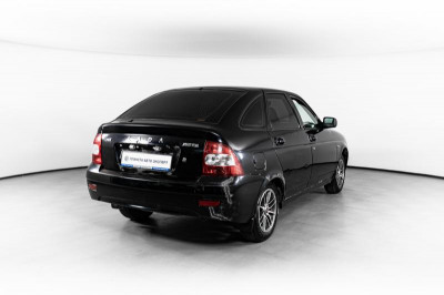 LADA Priora 1.6 MT 16 кл (Евро-3) (98 л. с.)