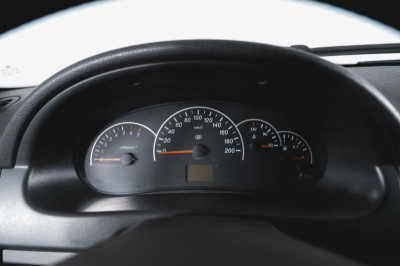 LADA Priora 1.6 MT 16 кл (Евро-3) (98 л. с.)