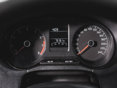 Volkswagen Polo 1.6 MPI MT (110 л. с.)