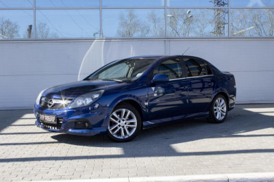 Opel Vectra 1.8 MT (140 л. с.)