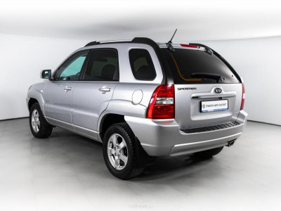 Kia Sportage 2.0 AT (142 л.с.) 4WD
