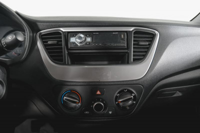 Hyundai Solaris 1.4 MT (100 л.с.)