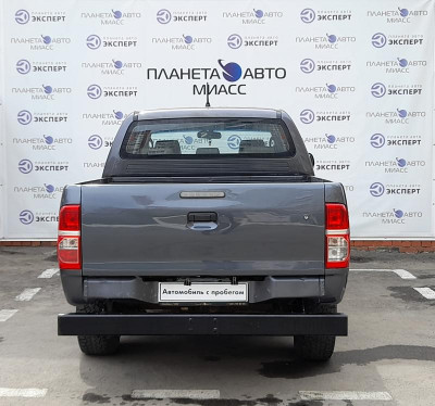 Toyota Hilux 2.5D MT Turbo AWD (144 л. с.)
