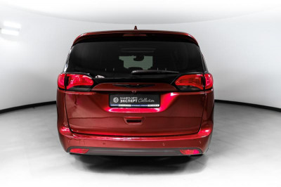 Chrysler Pacifica 3.6 AT (279 л.с.)