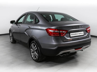LADA Vesta Cross 1.8 MT (122 л.с.)