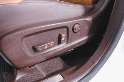 Lexus RX 300 AT AWD (238 л.с.)