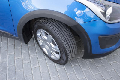 Kia Rio X-Line 1.4 AT (100 л. с.)