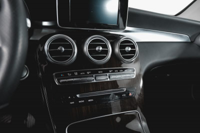 Mercedes-Benz GLC внедорожник 300 9G-TRONIC 4MATIC (245 л. с.)