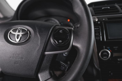 Toyota Camry 2.5 AT (181 л. с.)