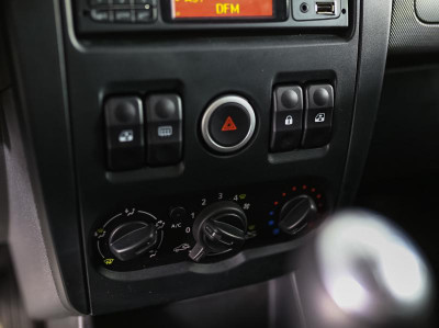 LADA Largus универсал 1.6 MT 16 кл (5 мест) (102 л. с.)