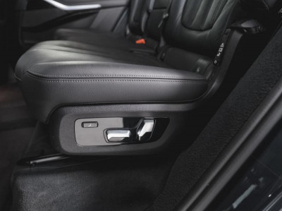 BMW X7 xDrive30d Steptronic (249 л.с.)