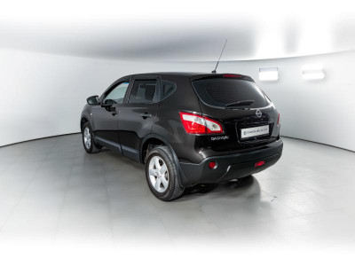 Nissan Qashqai 2.0 CVT (141 л. с.)