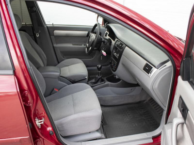 Chevrolet Lacetti 1.4 MT (95 л. с.)