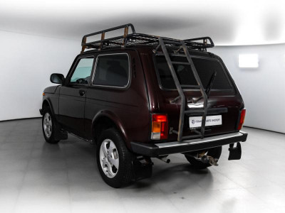 LADA 4x4 1.8 MT (82 л. с.)
