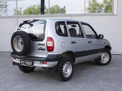 Chevrolet Niva 1.7 MT (80 л.с.) 4WD
