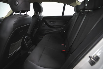 BMW 3 серия 320i AT (184 л. с.)