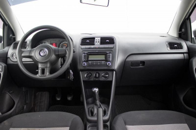 Volkswagen Polo 1.6 MT (105 л. с.)