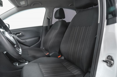 Volkswagen Polo 1.6 MPI AT (110 л. с.)