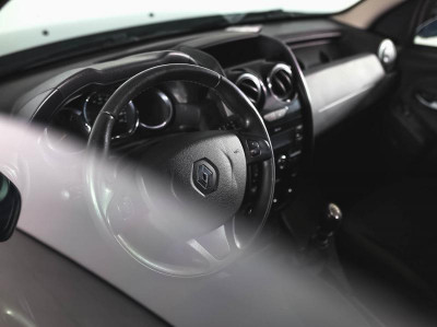 Renault Duster 2.0 MT 4x4 (143 л. с.)