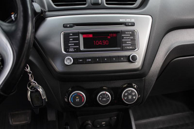 Kia Rio 1.6 AT (123 л. с.)