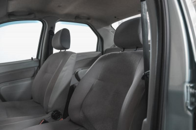 Renault Logan 1.4 MT (75 л.с.)