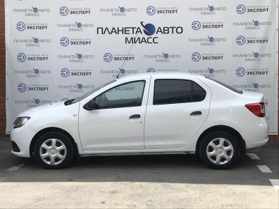 Renault Logan 1.6 MT (82 л. с.)