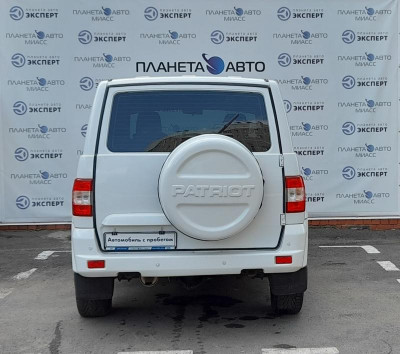 УАЗ Patriot 2.7 MT (134,6 л. с.)