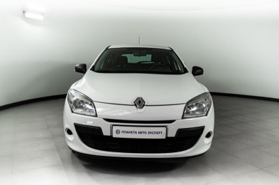 Renault Megane 1.6 MT (110 л. с.)