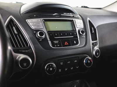 Hyundai ix35 2.0 MT 2WD (150 л. с.)
