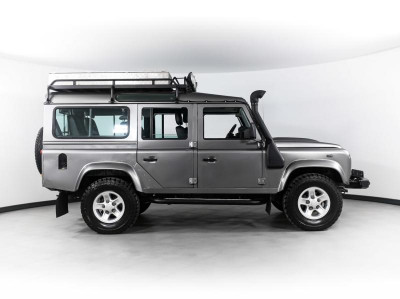 Land Rover Defender 2,4d MT (122 л.с.) 4WD