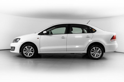 Volkswagen Polo 1.4 TSI AT (125 л. с.)
